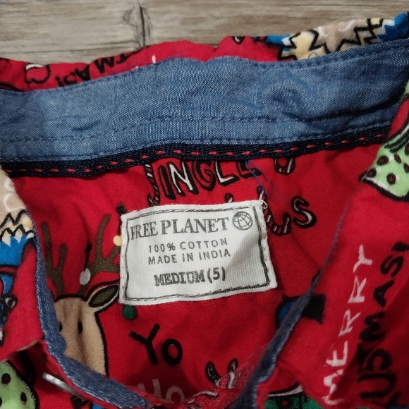 Free Plant Christmas Holiday Shirt Size 5 Boys Red Jingle Bells Toys Button Down - Picture 4 of 4
